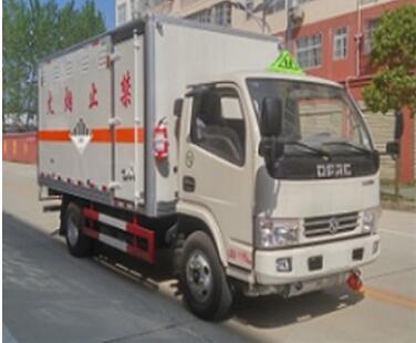 東風4.2米型雜項危險物品廂式運輸車