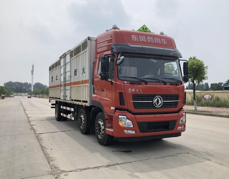 東風牌天龍雜項危險物品廂式運輸車